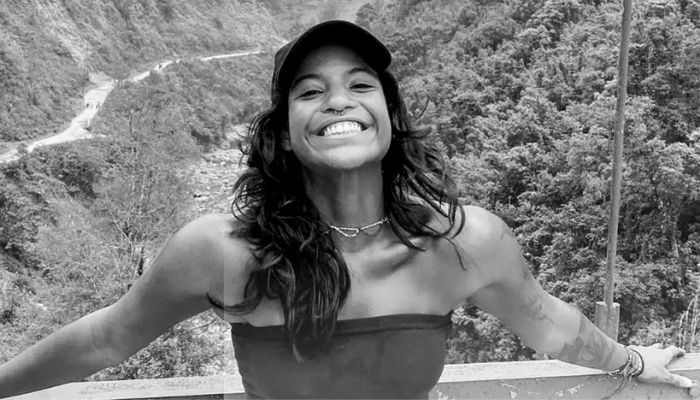  Morre brasileira que caiu em trilha de vulcão na Indonésia 